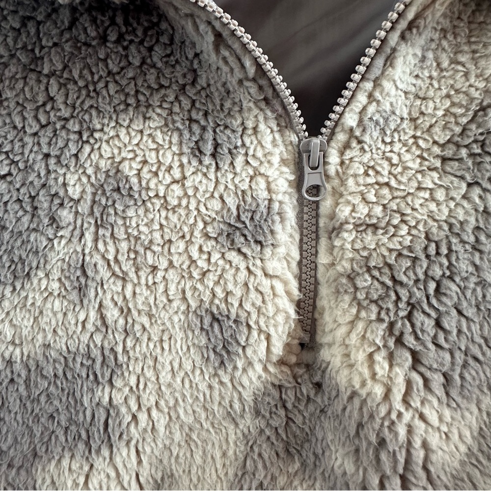 Patterned Fuzzy Quarter Zip - Picture 4 of 6